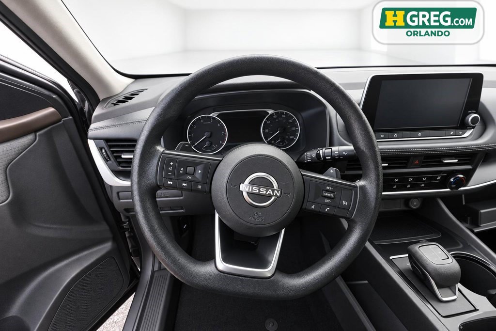 Used 2023 Nissan Rogue S FWD image 13