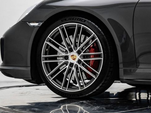 Used 2017 Porsche 911 Turbo image 94