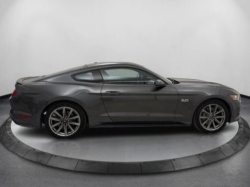 Used 2016 Ford Mustang GT Premium w/ Equipment Group 401A RWD image 4