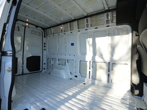 New 2026 Mercedes-Benz Sprinter 2500 image 21