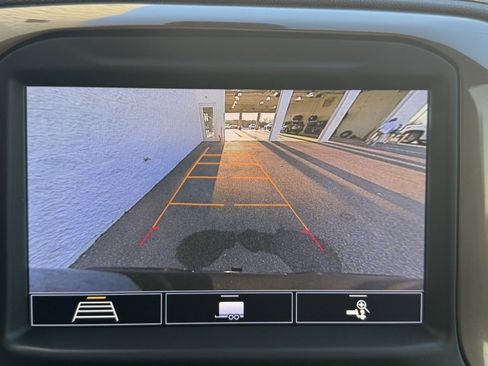 Used 2020 Chevrolet Silverado 1500 High Country image 29