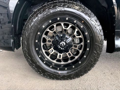 Used 2017 Lexus GX 460 Luxury image 24