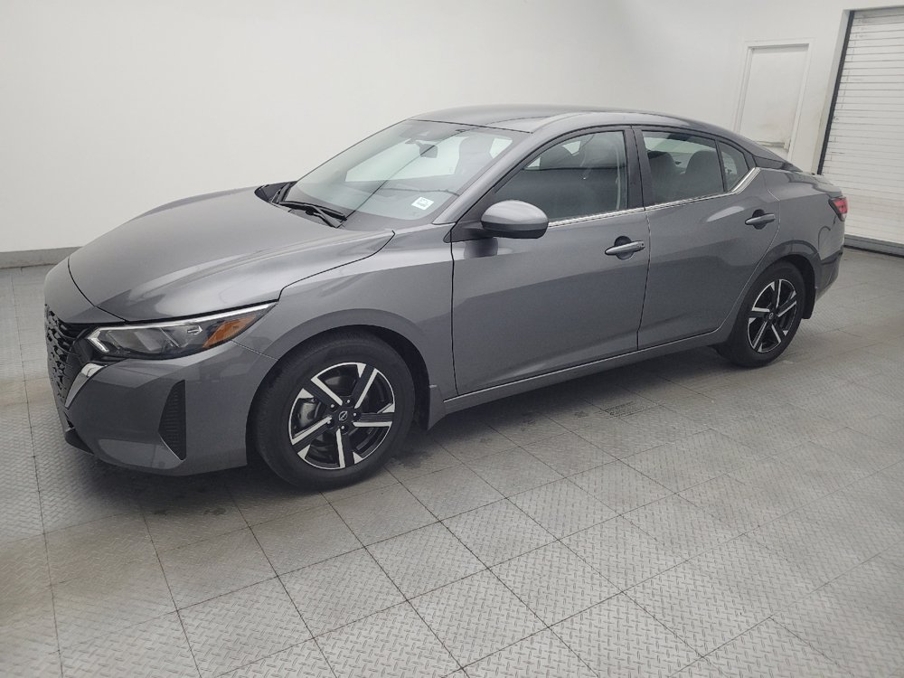 Used 2025 Nissan Sentra SV FWD image 2