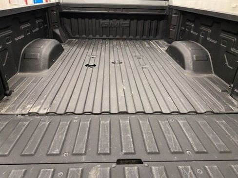 Used 2025 GMC Sierra 2500 AT4 w/ AT4 Premium Plus Package AWD/4WD image 28