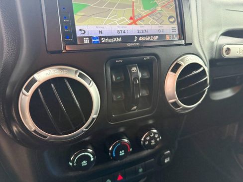 Used 2013 Jeep Wrangler Unlimited Sahara w/ Connectivity Group image 34