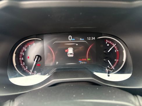 Used 2025 Toyota RAV4 XLE AWD/4WD image 19