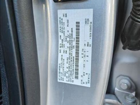 Used 2017 Ford F250 Lariat w/ Lariat Value Package image 27