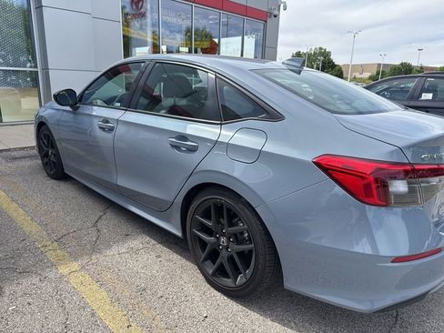 Used 2024 Honda Civic Sport image 5