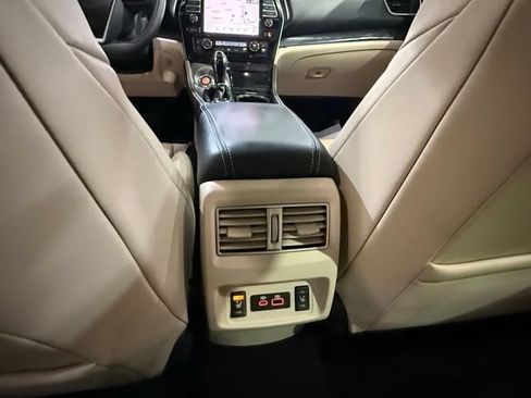 Used 2022 Nissan Maxima Platinum w/ Sport Mat Group FWD image 29