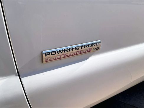 Used 2006 Ford F350 Lariat image 10