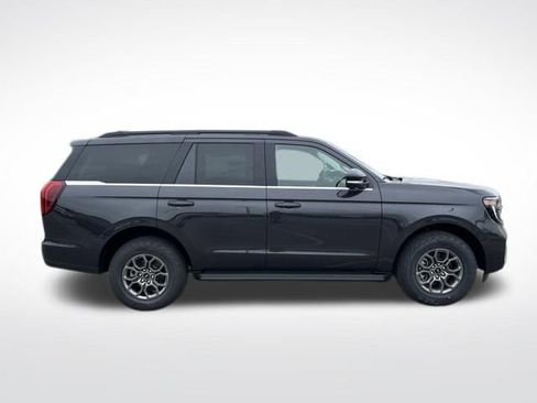 New 2026 Ford Expedition Active RWD image 12