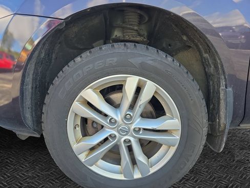 Used 2015 Nissan Rogue S w/ Convenience Package AWD/4WD image 11