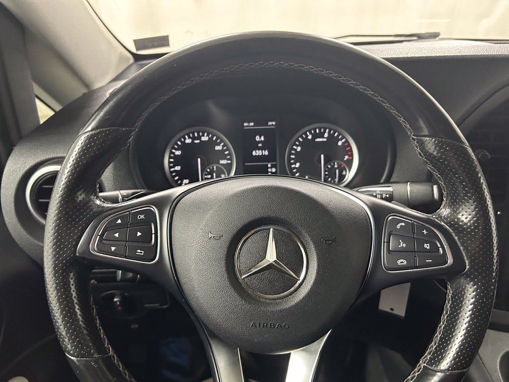 Used 2016 Mercedes-Benz Metris Passenger image 18