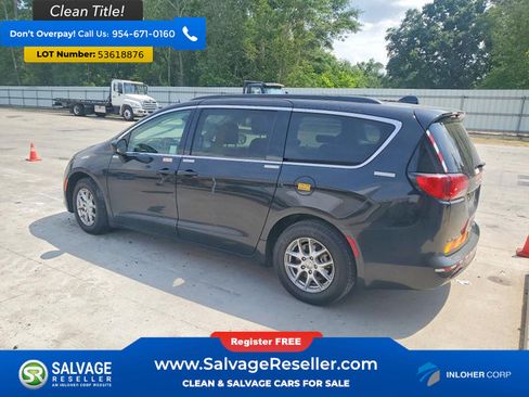Used 2020 Chrysler Voyager Lxi w/ Cold Weather Group FWD image 3