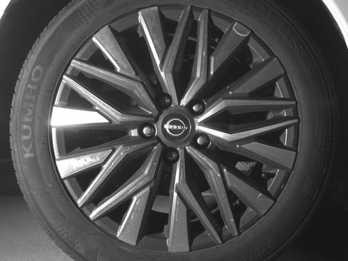 Used 2025 Nissan Altima 2.5 SV image 15