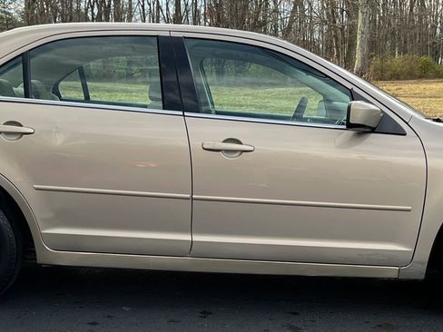 Used 2007 Mercury Milan image 5