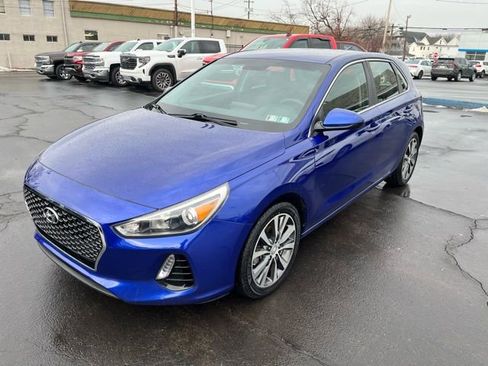 Used 2019 Hyundai Elantra GT image 7