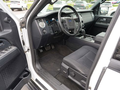 Used 2017 Ford Expedition XL w/ Equipment Group 101A AWD/4WD image 13