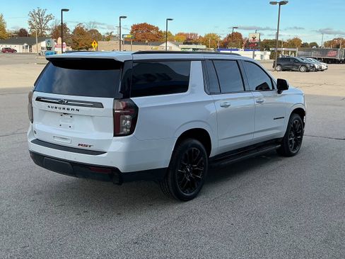 Used 2023 Chevrolet Suburban RST w/ Luxury Package image 19