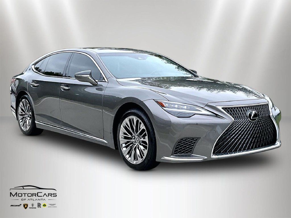 Used 2022 Lexus LS 500 w/ Accessory Package (Z1) RWD image 2