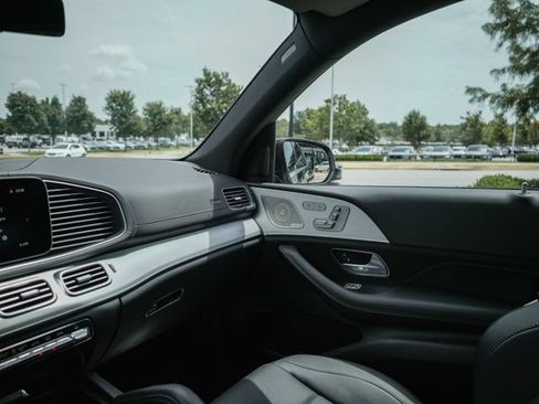 Certified 2025 Mercedes-Benz GLS 450 4MATIC image 26