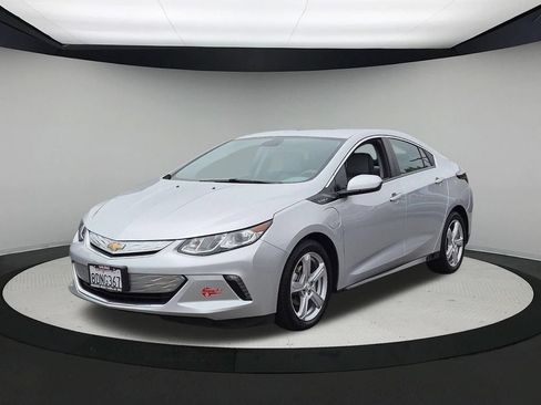 Certified 2018 Chevrolet Volt LT w/ Comfort Package FWD image 4