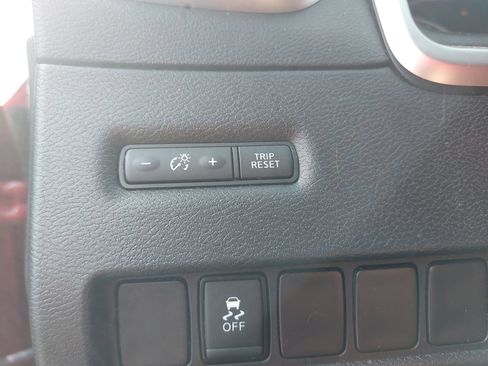 Used 2016 Nissan Murano S w/ Navigation Package AWD/4WD image 25