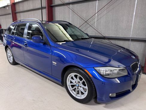 Used 2010 BMW 328i xDrive Wagon AWD/4WD image 35