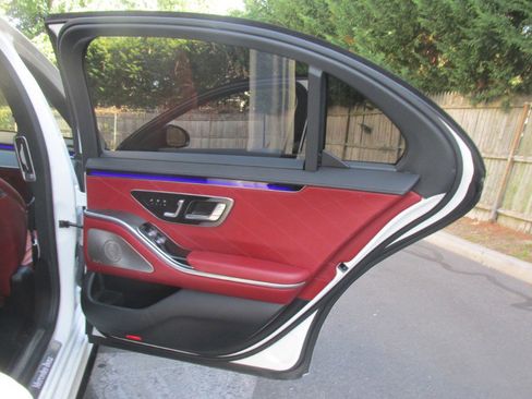 Used 2021 Mercedes-Benz S 580 4MATIC Sedan image 84