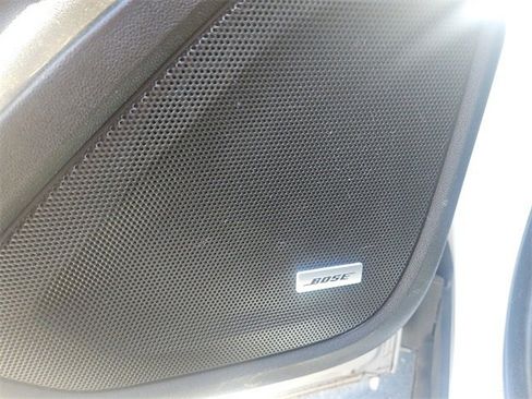 Used 2019 GMC Terrain Denali w/ Advanced Safety Package image 9