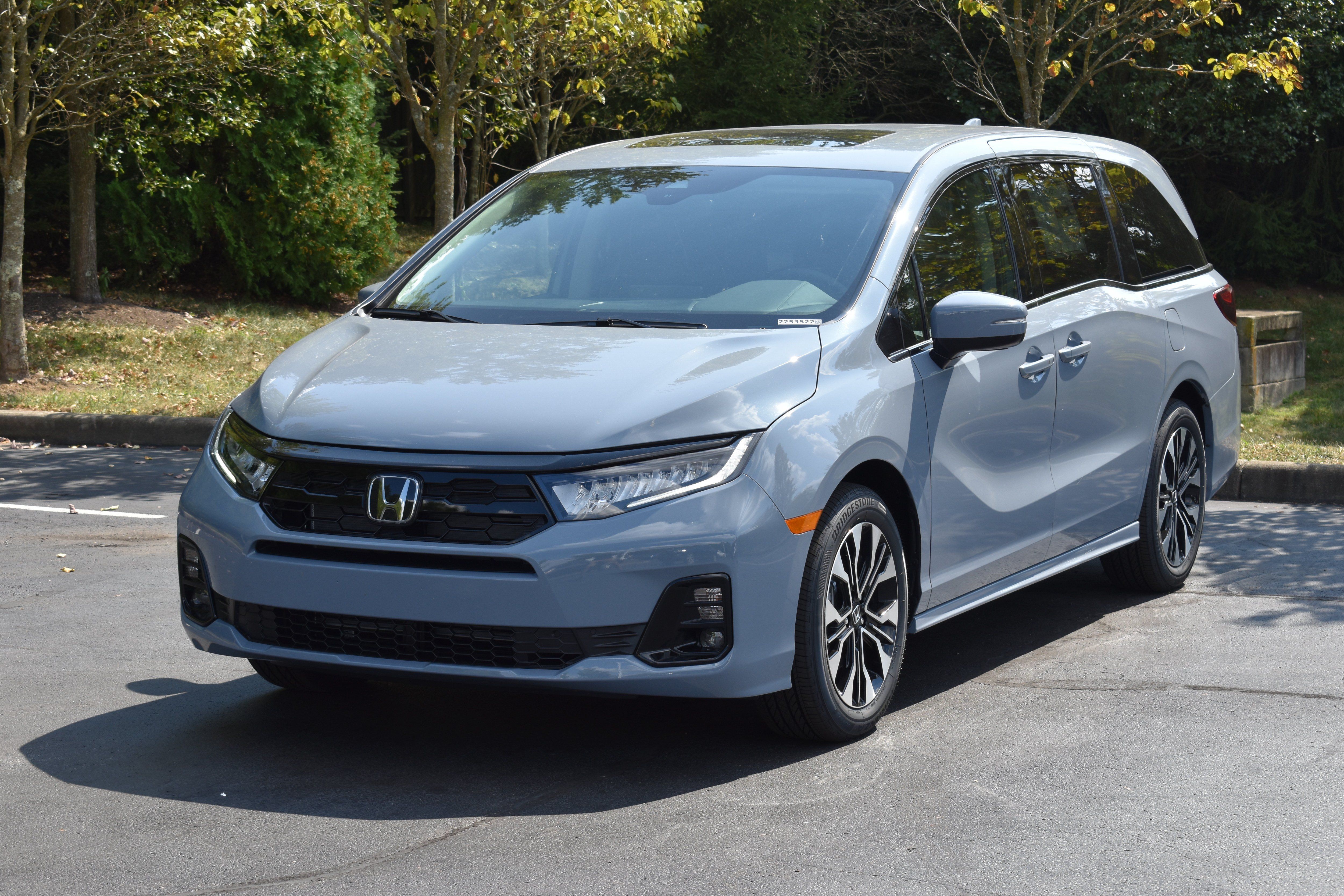 New 2027 Honda Odyssey Elite image 3