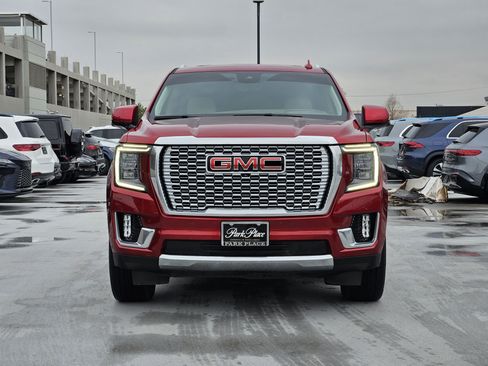 Used 2023 GMC Yukon XL Denali w/ Denali Reserve Package image 6