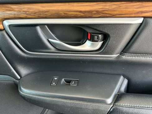 Used 2017 Honda CR-V Touring image 19