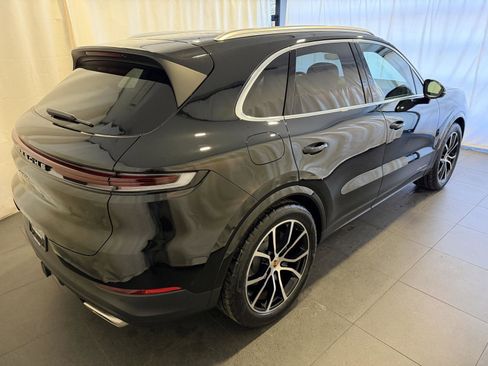 New 2026 Porsche Cayenne image 9