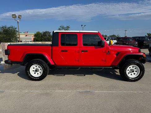 Used 2021 Jeep Gladiator Sport AWD/4WD image 7