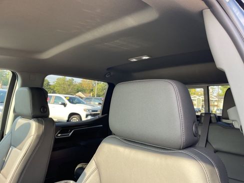 New 2026 Chevrolet Silverado 1500 RST w/ RST All Star Premium Package AWD/4WD image 9
