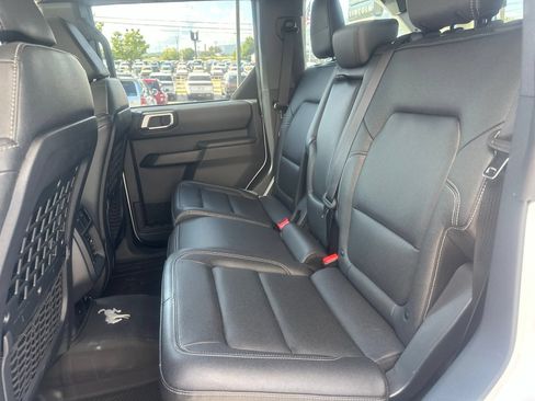Used 2026 Ford Bronco Badlands AWD/4WD image 11