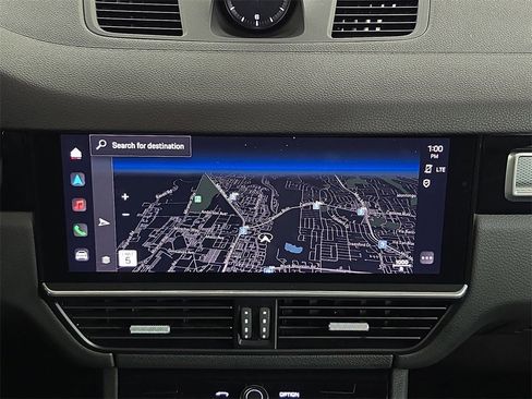 Used 2023 Porsche Cayenne Platinum Edition image 18