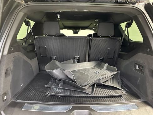 Used 2023 Cadillac Escalade ESV Premium Luxury w/ LPO, Floor Liner Package AWD/4WD image 24