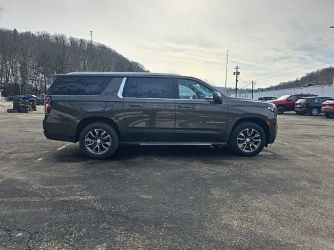 Certified 2021 Chevrolet Suburban LT w/ LT Signature Package image 7
