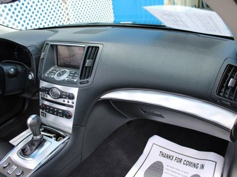 Used 2014 INFINITI Q60 Convertible w/ Premium Package RWD image 23