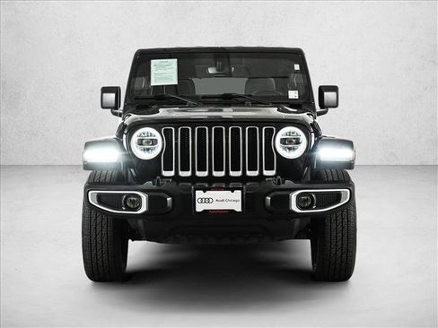 Used 2018 Jeep Wrangler Unlimited Sahara AWD/4WD image 2