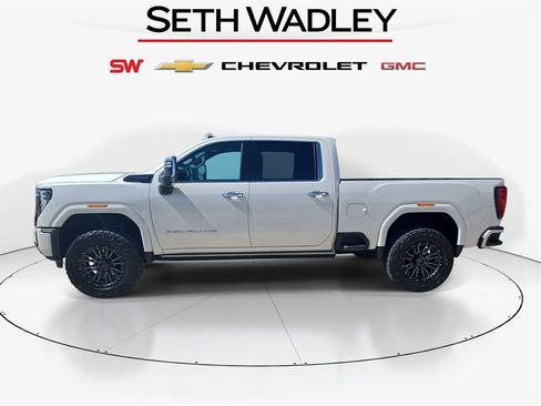 Used 2024 GMC Sierra 2500 Denali Ultimate w/ Max Trailering Package image 4