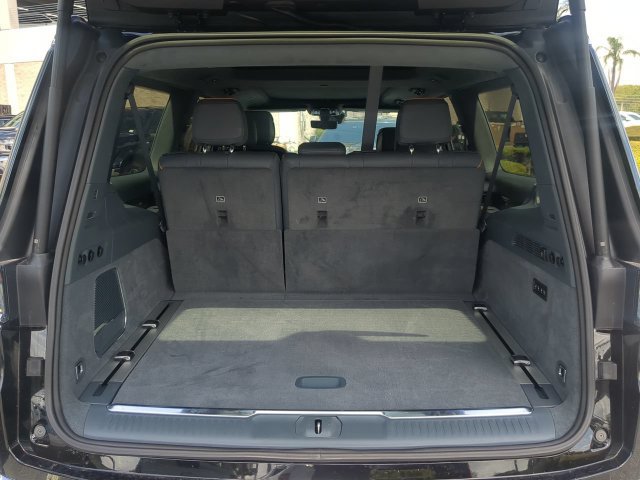 Used 2023 Jeep Grand Wagoneer L Series II AWD/4WD image 14
