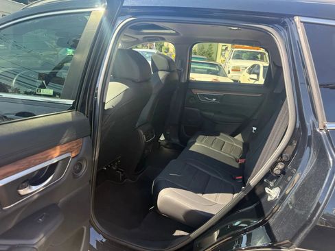 Used 2020 Honda CR-V Touring image 28