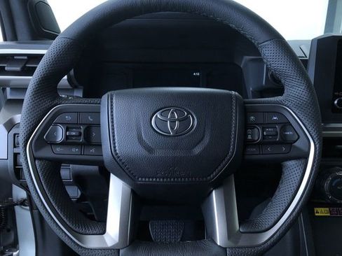 New 2025 Toyota Tacoma SR5 image 18