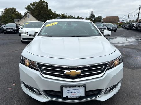 Used 2016 Chevrolet Impala LT w/ Convenience Package image 2