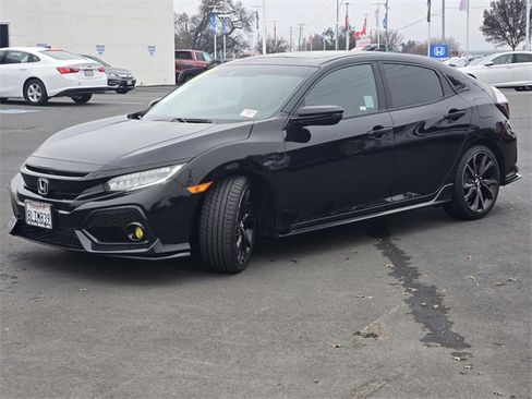 Used 2019 Honda Civic Sport Touring image 8