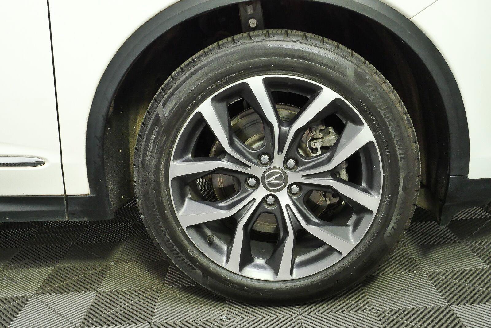 Used 2023 Acura MDX w/ Technology Package AWD/4WD image 38