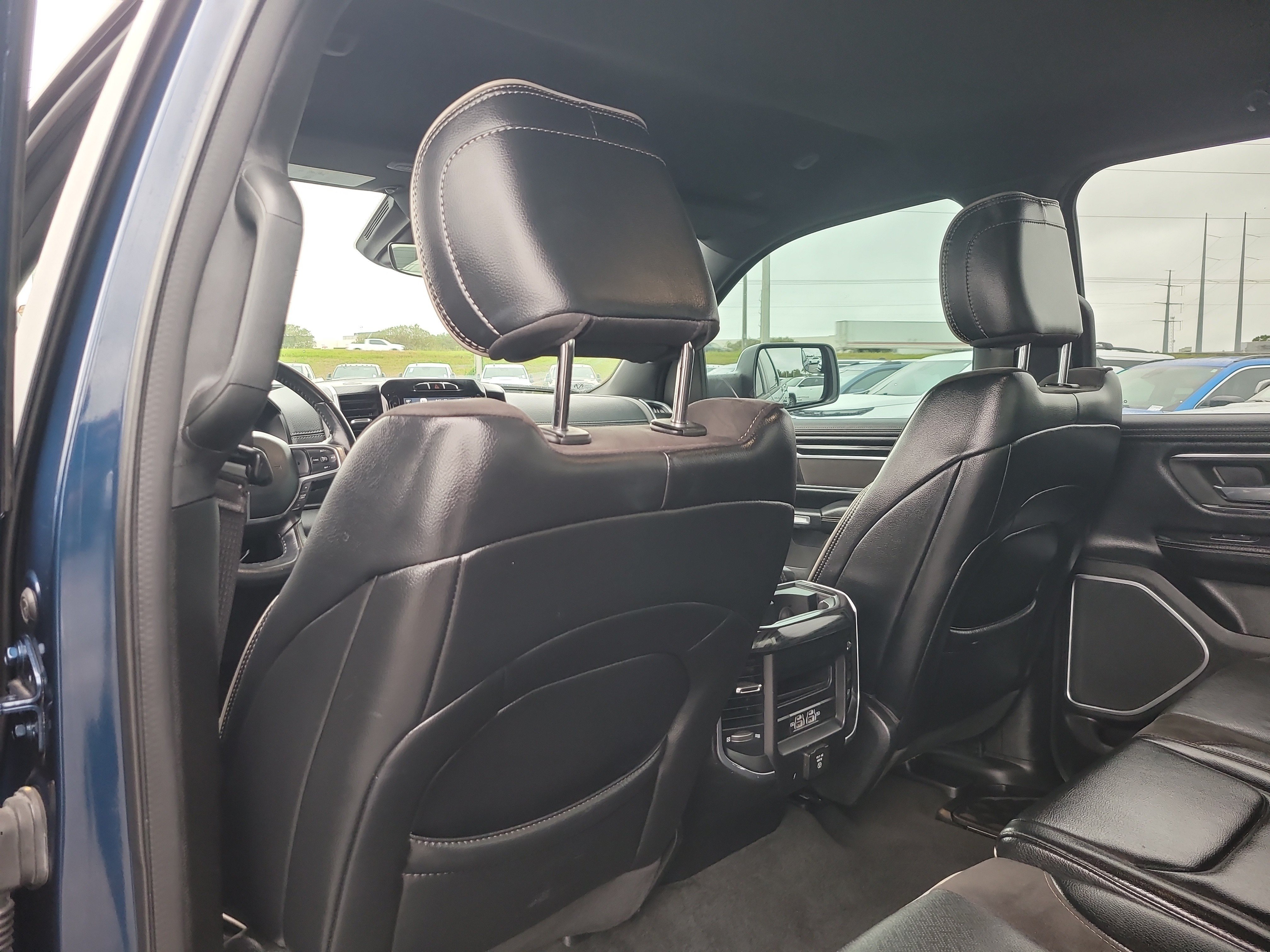 Used 2023 RAM 1500 Laramie AWD/4WD image 13